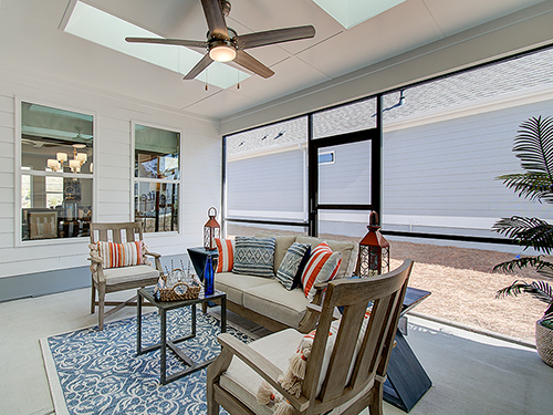 Invite friends over and enjoy your screened porch and courtyard.>